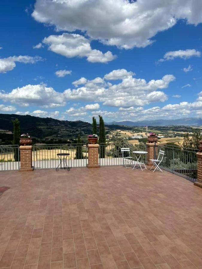 La Posta Di Bacco Apartamento Gualdo Cattaneo Exterior foto